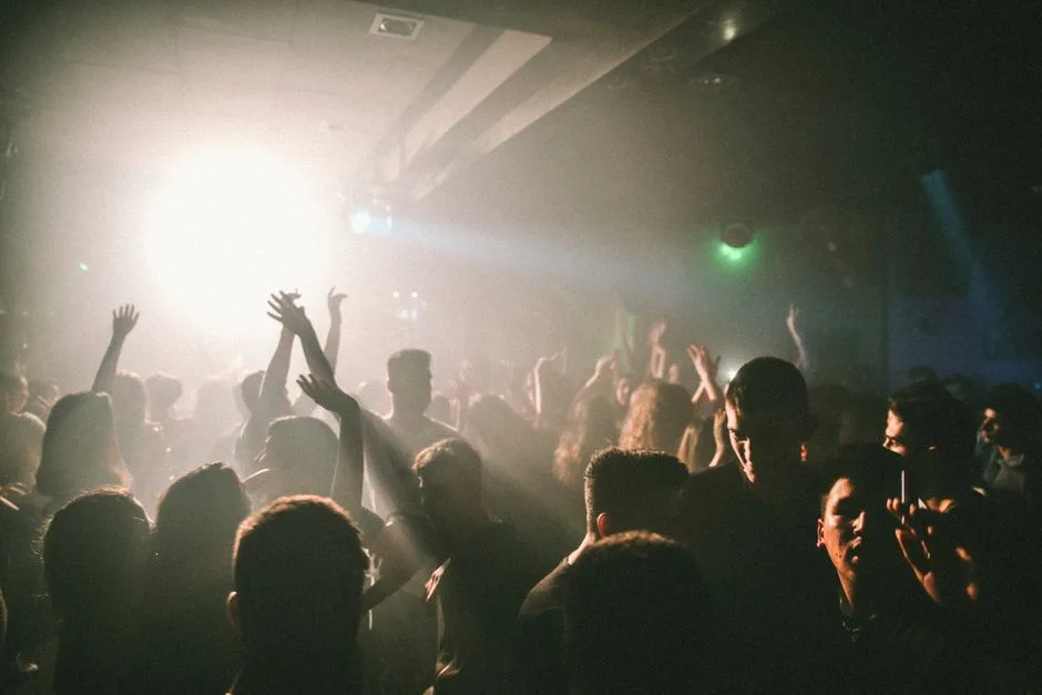 Dónde salir de fiesta en España: mejores zonas por ciudad