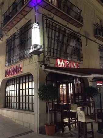 MOMA CAFE Y COPAS - Lucena
