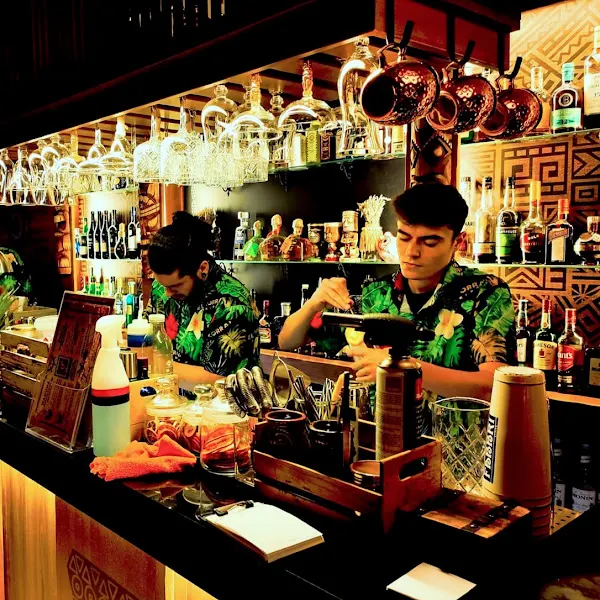 El Corral Tiki Bar - Coctelería en Plasencia - foto 2