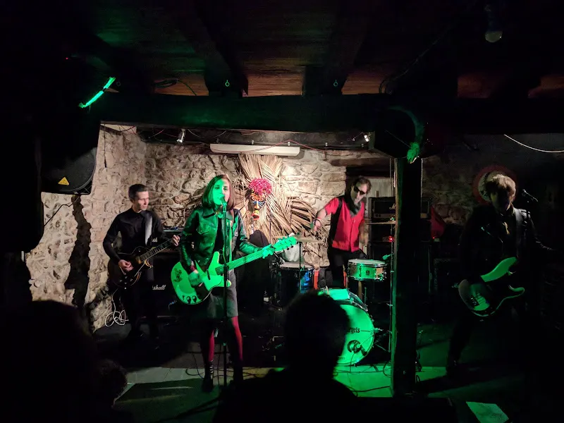 Txerrimuño Baserria - Club nocturno en Errenteria - foto 2