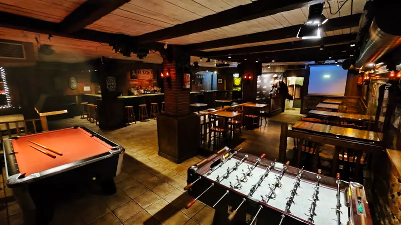 RUSTIC ARMS - Pub en El Vendrell - foto 2
