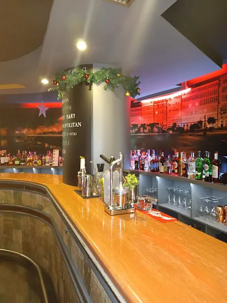 Firmamento Bar - Pub en Oleiros - foto 2