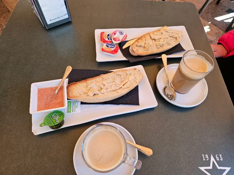 Café Pub Yesterday - Águilas