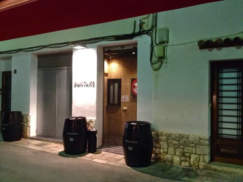 Bukkake Cruise Club - Bar gay en Sitges - foto 2