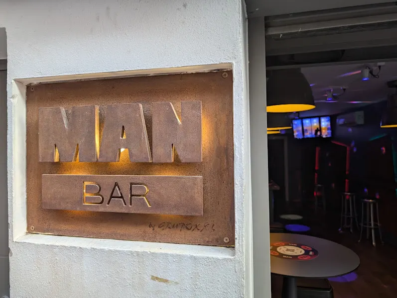 Man Bar - Bar gay en Sitges - foto 2
