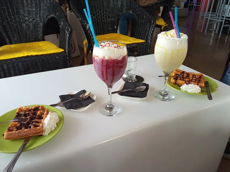 Pub Amarillo Limón - Santa Cruz de Bezana