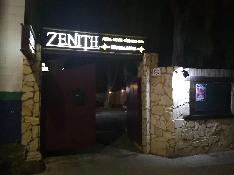 Bar Zenith Música & Copas - Bar con música en directo en Armilla - foto 2