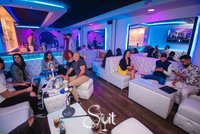 Suit Lounge Bar - Bar en Olesa de Montserrat - foto 2