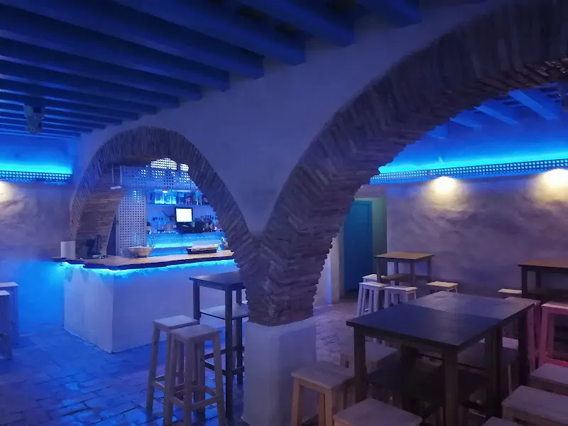 La Bodeguita del Adán - Pub en Conil de la Frontera - foto 2