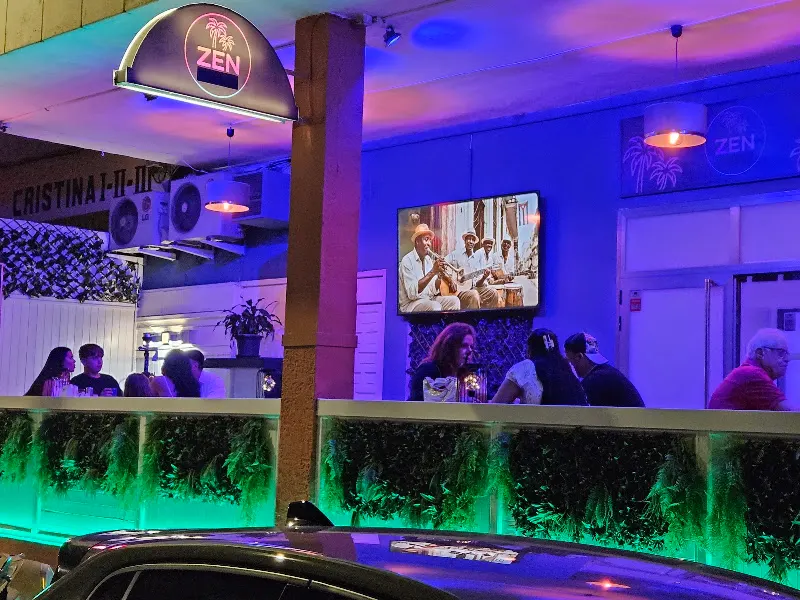 ZEN PUB - Shisha & Cocktail - Coctelería en Calpe - foto 2