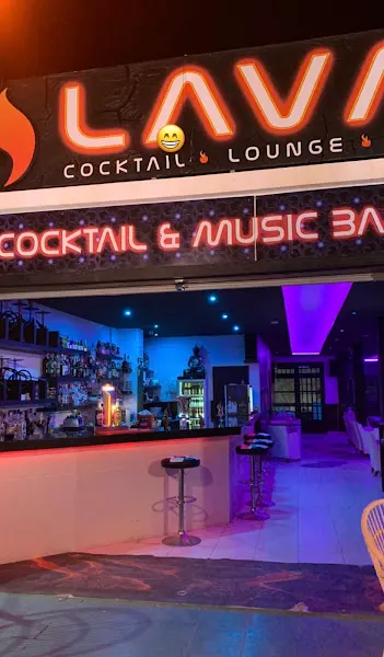 LAVA BAR COSTA TEGUISE - Coctelería en Arrecife - foto 2