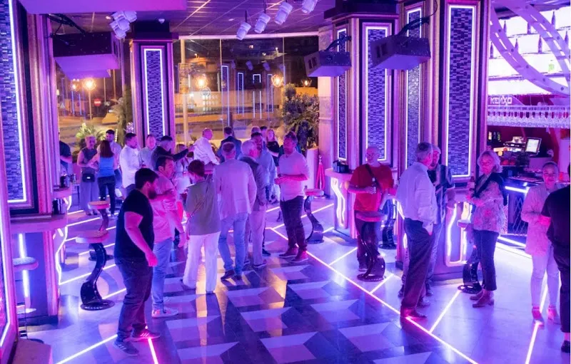 Kenxo drinks & music - Loja