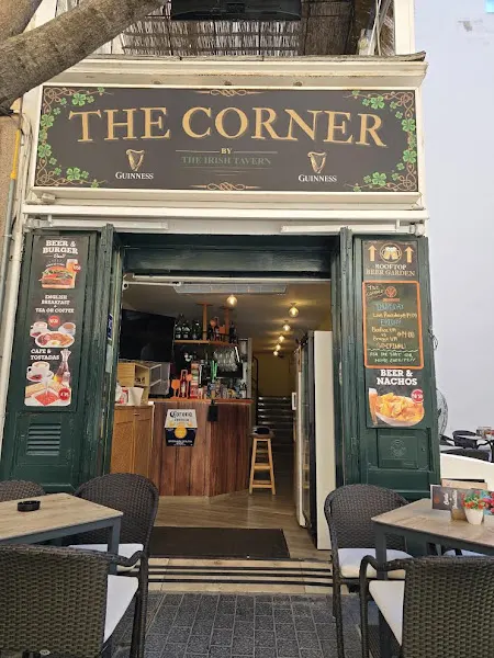 The Corner Irish Pub - Pub en Alcudia - foto 2