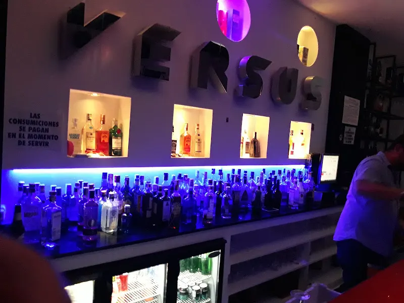 Versus - Pub en Requena - foto 2