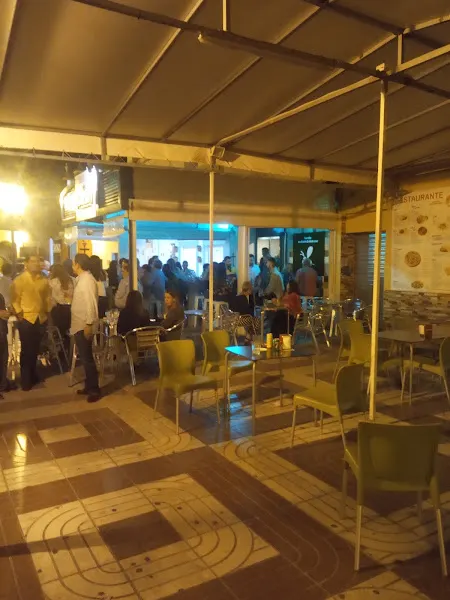 New Pub Jardín
