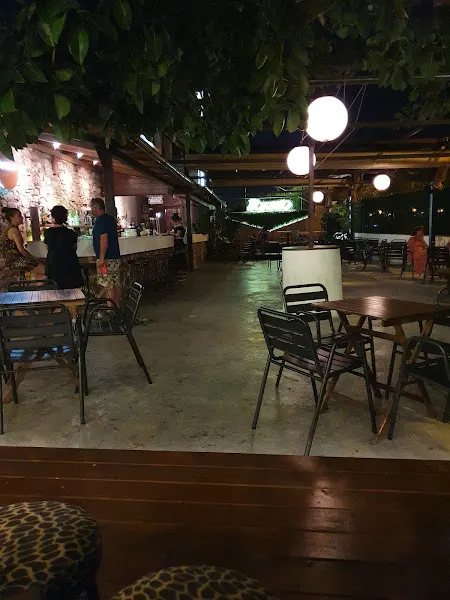 Travesura - Pub en Benicàssim - foto 2