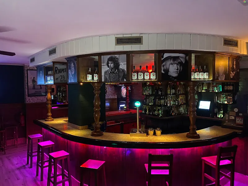 Morrison Drinks&Music - Pub en Atarfe - foto 2
