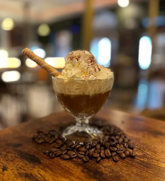 LA BOTA DE ORO Café & Copas