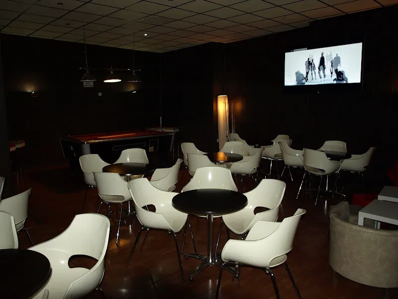 DISCOBAR COCTELERIA ZAFRA WHAT’S UP - Zafra