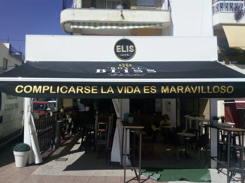 Pub ELIS COPAS & MAS - Pub en Bollullos Par del Condado - foto 2