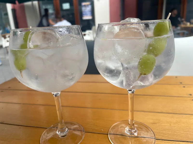 32 TARTUFO - Cafe - Pub - SANTOÑA en Santoña