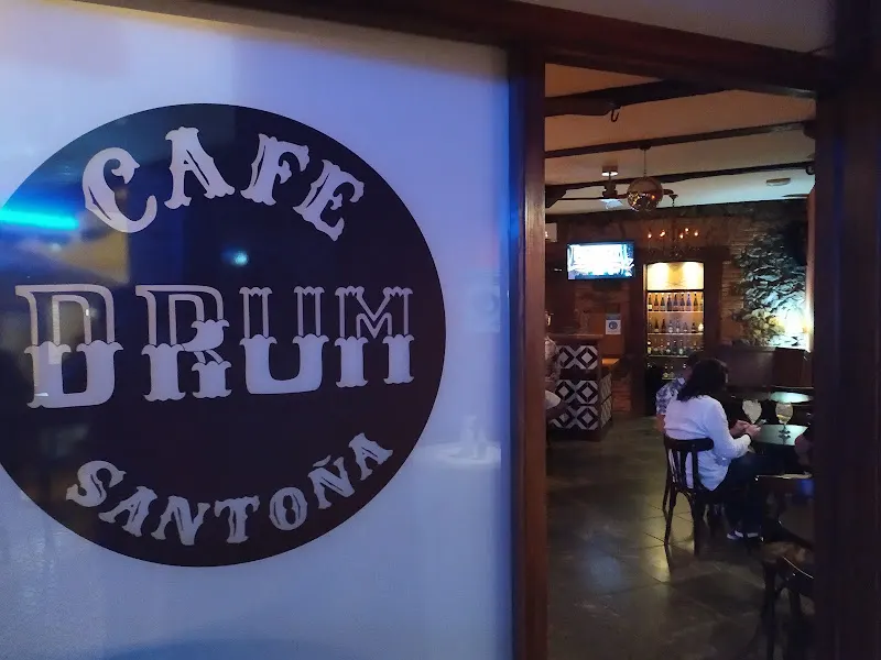 DRUM - Café - Pub - SANTOÑA - Pub en Santoña - foto 2