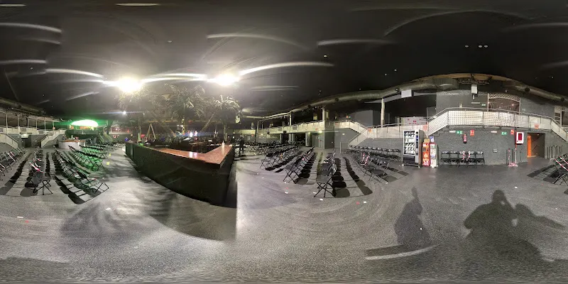 Sala La Riviera