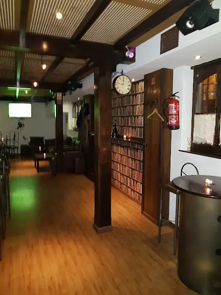 Pub La Facultad - Pub en Navia - foto 2
