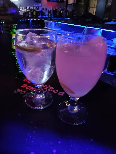 Pub Tiki - Bar en Madrigueras - foto 2
