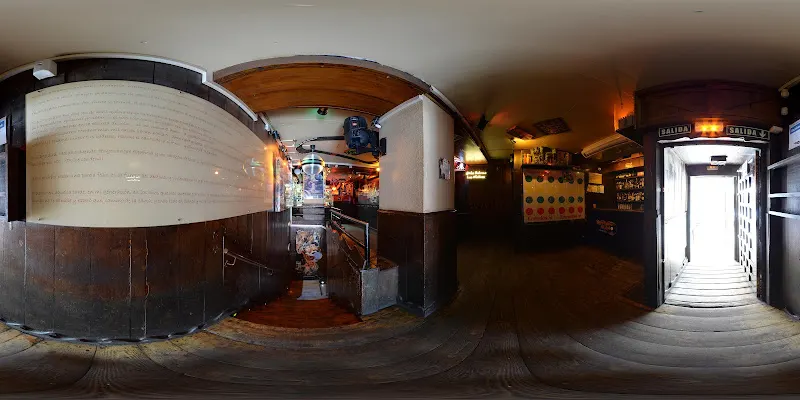 Suéltate el pelo Bar de copas