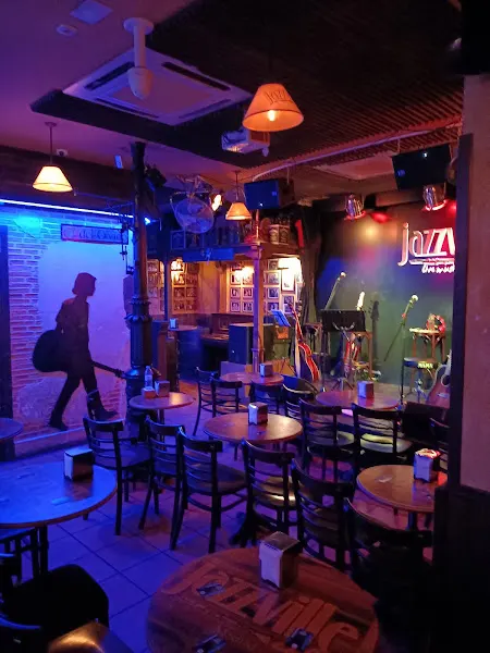 JAZZVILLE - Bar en Madrid - foto 2