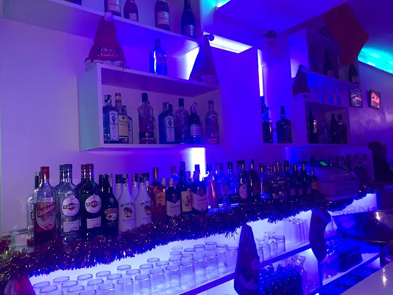 GENESIS PUB