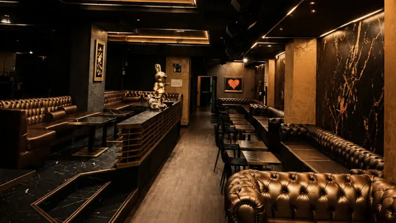 Eleven Shisha Lounge Barcelona & Cocktails - Bar con narguiles en Barcelona - foto 2