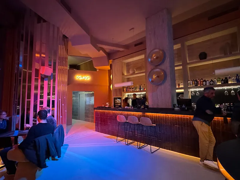 Romeo Gastro&Drinks - Pub en Valencia - foto 2