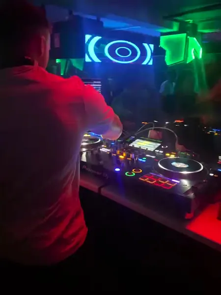 Mclub - Discoteca en Valencia - foto 2
