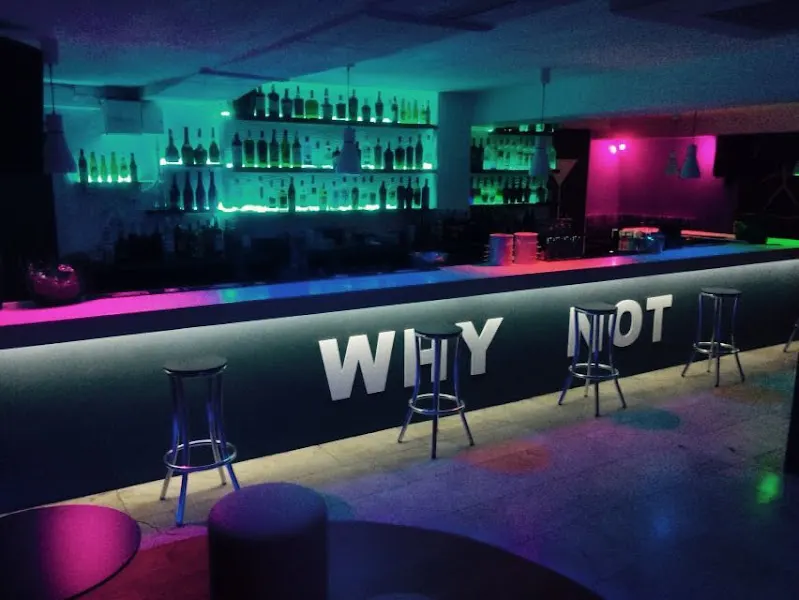 Todo es mentira - Club nocturno en Las Palmas de Gran Canaria - foto 2