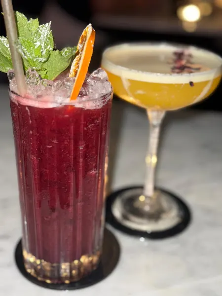 La Mula de Moscú - Coctelería en Bilbao - foto 3