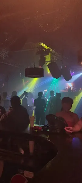 Refugio Discoteca🌈 - Discoteca en Alicante - foto 2