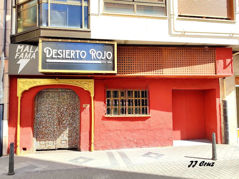 El Desierto Rojo - Bar musical en Valladolid - foto 2