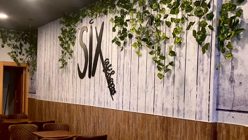 Six Café & Copas - Bar en Valladolid - foto 2