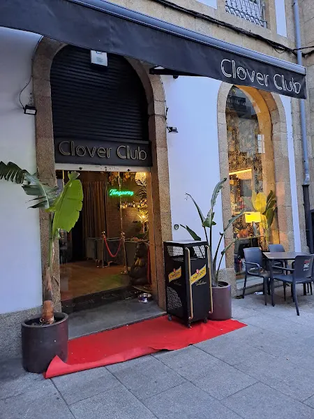 Clover Club - Coctelería en A Coruña - foto 2