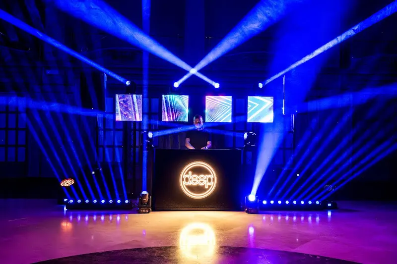 Discomóvil Deep - DJ en A Coruña - foto 2