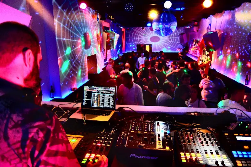 Efecto Club
