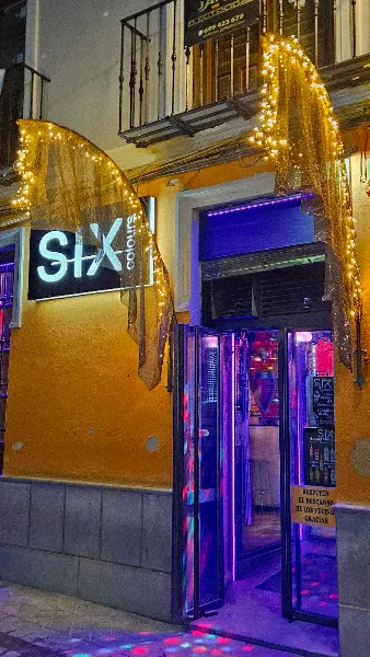 Six Colours - Granada - Pub en Granada - foto 2