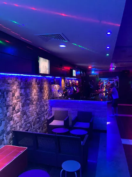 Impakto Disco & Lounge - Club nocturno en Pamplona - foto 2