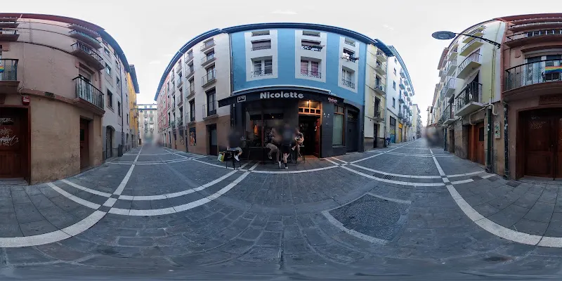 Club Nicolette - Bar gay en Pamplona - foto 2