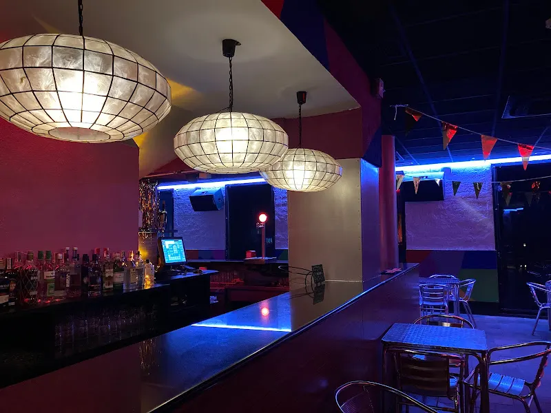 Baccara Pamplona - Bar musical en Pamplona - foto 2