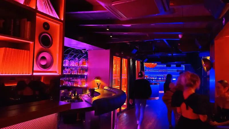 Casa Farra Almeria - Discoteca en Almería - foto 2