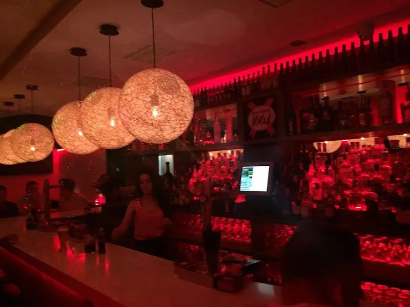 Pub Ostadar - Pub en Donostia-San Sebastian - foto 2