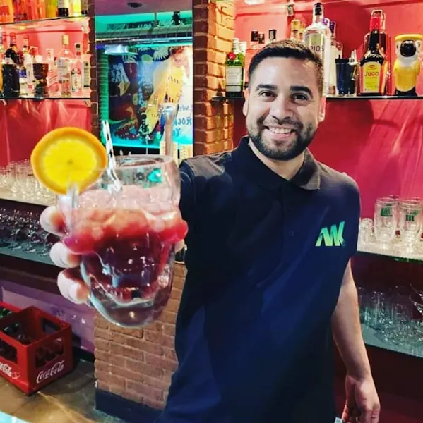 El Makaneo | Music Bar